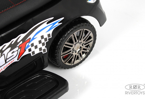 Изображение товара Каталка детская RiverToys L003LL-M (черный)