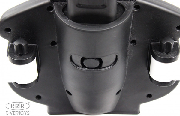 Изображение товара Качалка-каталка RiverToys Mercedes-Benz G63 / Z001ZZ-B (белый бриллиант)