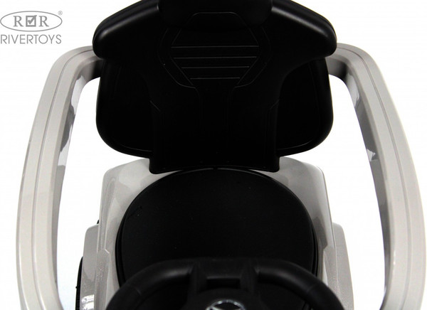 Изображение товара Качалка-каталка RiverToys Mercedes-Benz G63 / Z001ZZ-B (серый бриллиант)