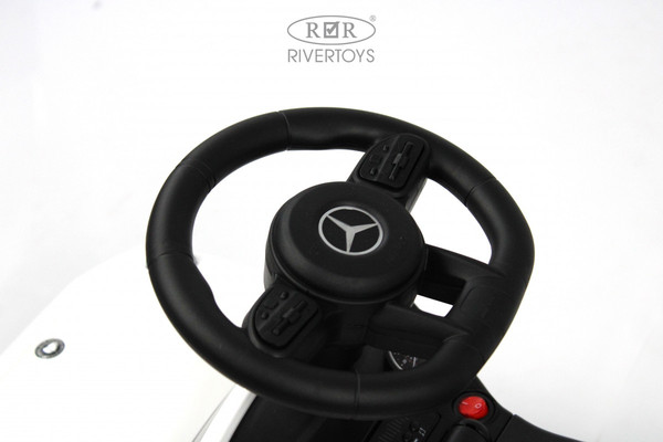 Изображение товара Каталка детская RiverToys Mercedes-Benz G63 / Z001ZZ-D (белый бриллиант)