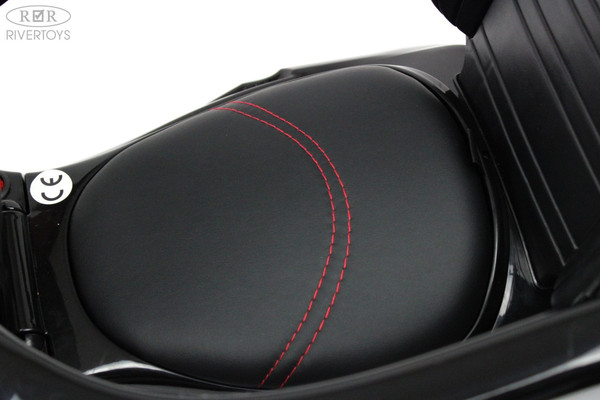 Изображение товара Качалка-каталка RiverToys Mercedes-Benz GL63 / A888AA-H (черный)