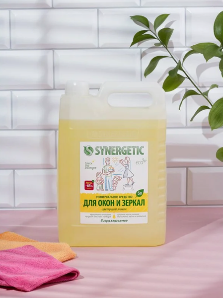 Изображение товара Средство для мытья стекол Synergetic Биоразлагаемое. Цветущий лимон (5л)