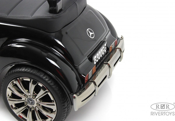 Изображение товара Каталка детская RiverToys Mercedes-AMG 300S / G300GG (черный глянец)