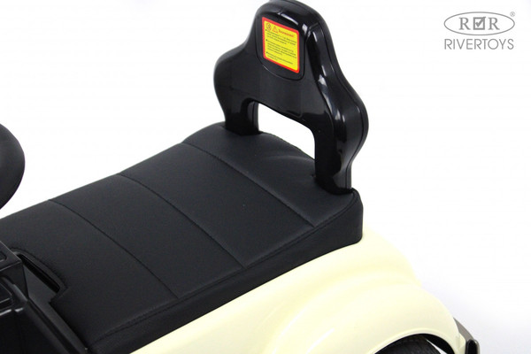 Изображение товара Детский автомобиль RiverToys Mercedes-AMG 300S / G300GG-D (белый)