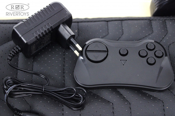 Изображение товара Детский автомобиль RiverToys Mercedes-Benz 300S / LS-128A (бежевый)