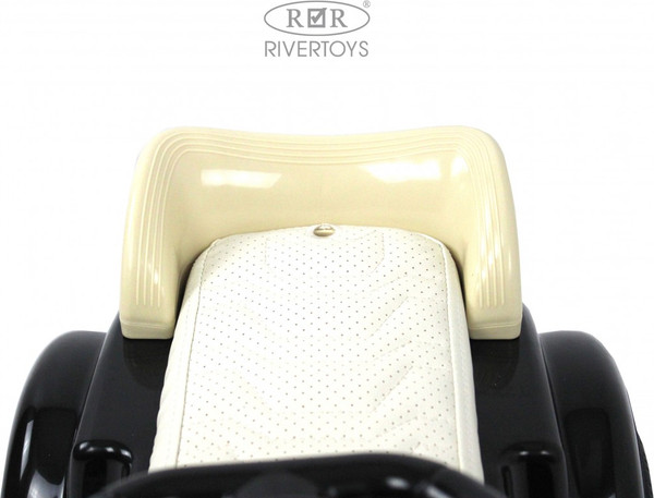 Изображение товара Детский автомобиль RiverToys Mercedes-Benz 300S / LS-128A (черный)