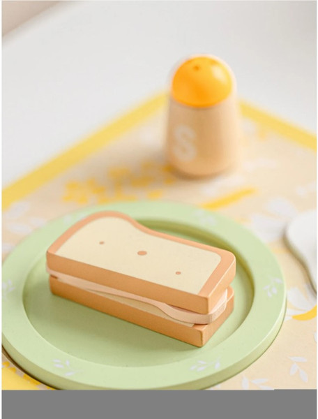 Изображение товара Набор игрушечной посуды Classic World Завтрак на подносе CW50575