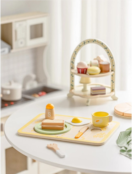 Изображение товара Набор игрушечной посуды Classic World Завтрак на подносе CW50575