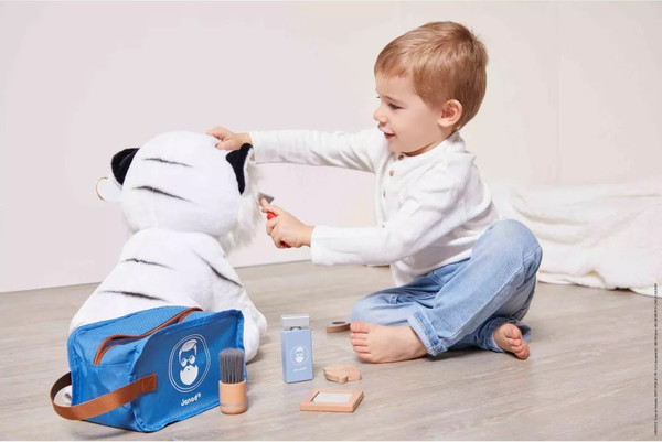 Изображение товара Набор для бритья игрушечный Janod J06552