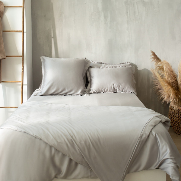 Изображение товара Простыня Sima-Land Home Tencel на резинке 140x200 / 10285352 (светло-серый)