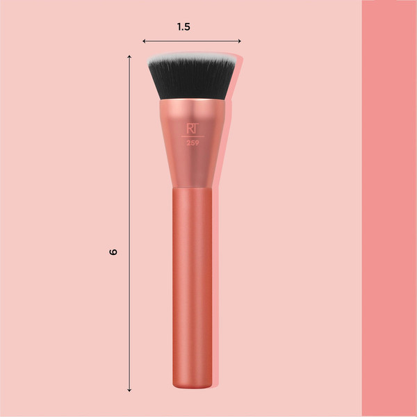 Изображение товара Кисть для макияжа Real Techniques Glow Round Base Brush / RT10012600