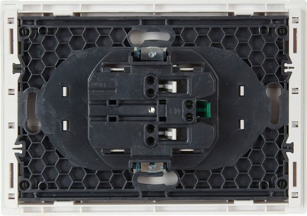 Изображение товара Розетка IEK Forte&Piano FP-R24-16-1-K01 (белый)