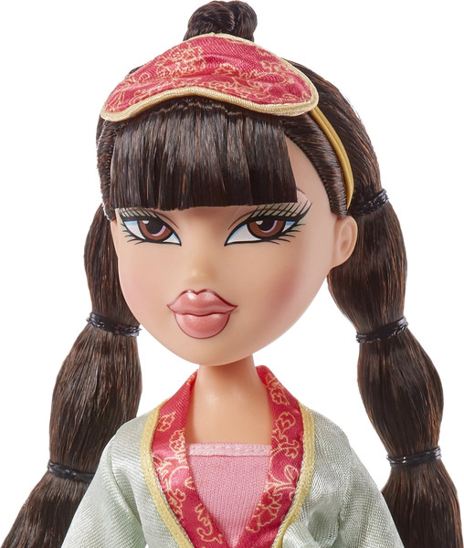 Изображение товара Кукла с аксессуарами MGA Bratz. Slumber Party. Джейд / 43550