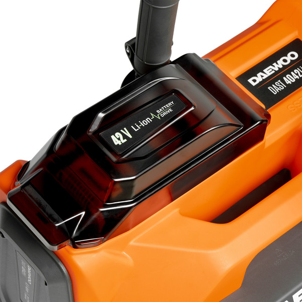 Изображение товара Снегоуборщик аккумуляторный Daewoo Power DAST 4042Li