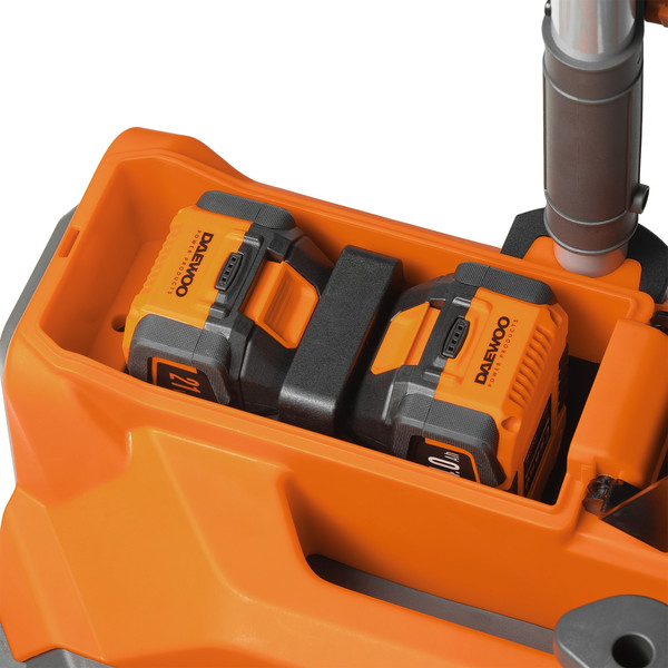 Изображение товара Снегоуборщик аккумуляторный Daewoo Power DAST 4042Li SET