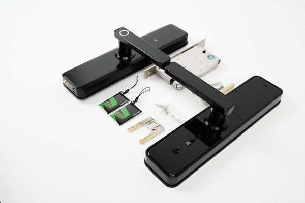 Изображение товара Умный замок Roome Tuya Digital Fingerprint Lock X6 (черный)