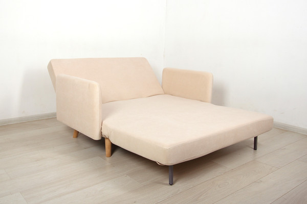 Изображение товара Диван DiArt Элли 1200 с подлокотниками (велюр Магия 3/ножки светлые)