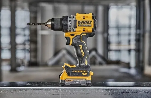 Изображение товара Профессиональная дрель-шуруповерт DeWalt DCD800E2T
