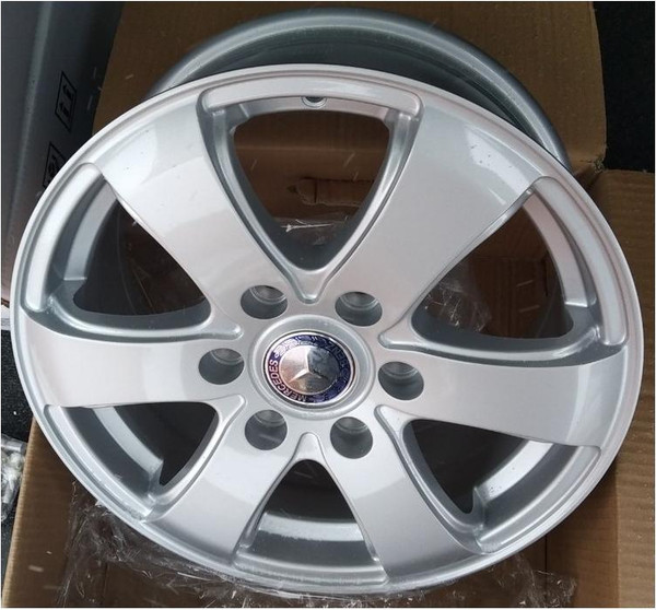 Изображение товара Литой диск Replica MR747 16x7" 6x130мм DIA 84.1мм ET 50мм Silver