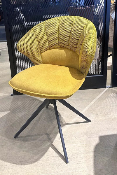 Изображение товара Стул M-City Astra (желтый Sonic 68 ткань/7525-132 велюр/черный каркас)