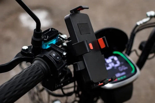 Изображение товара Электровелосипед AVM E-Alfa Travel (черный)