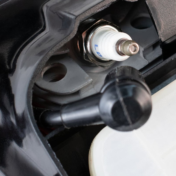 Изображение товара Бензопила цепная Verton Garden Pro CS-4116 / 01.13537.13539