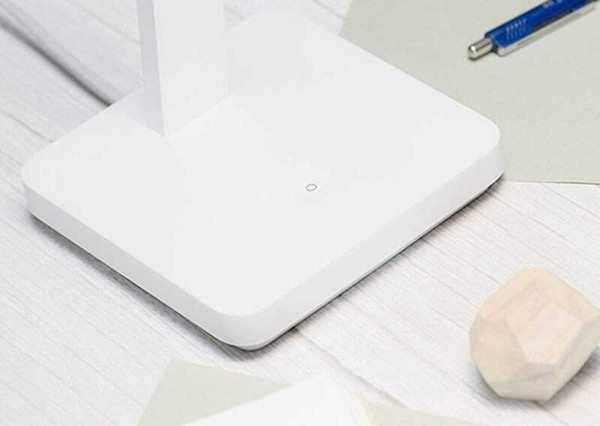 Изображение товара Настольная лампа Xiaomi Desk Lamp Lite BHR8955EU / 9290041693