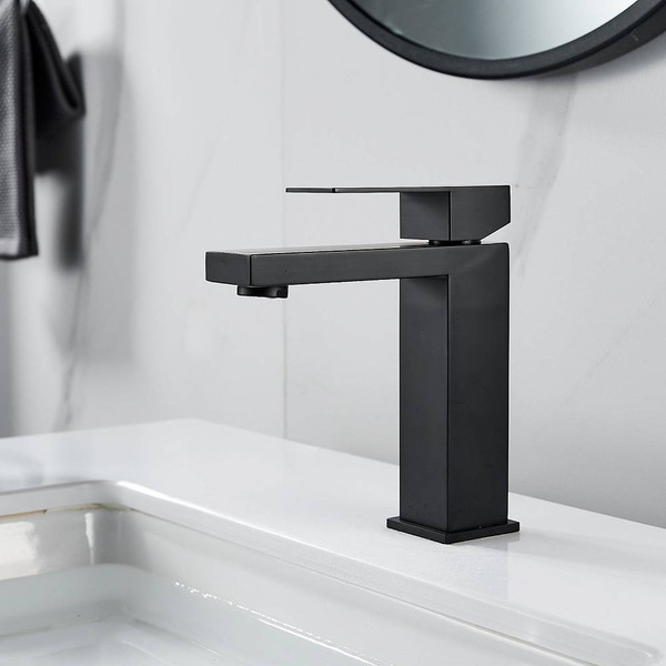 Изображение товара Смеситель Shevanik S7001H (черный)