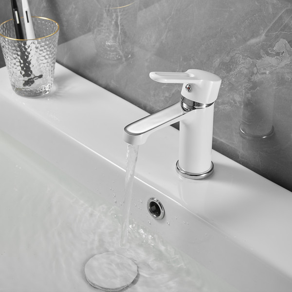 Изображение товара Смеситель Shevanik S8101F (белый/хром)