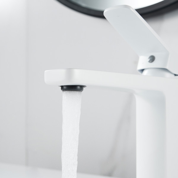 Изображение товара Смеситель Shevanik S9901C (белый)