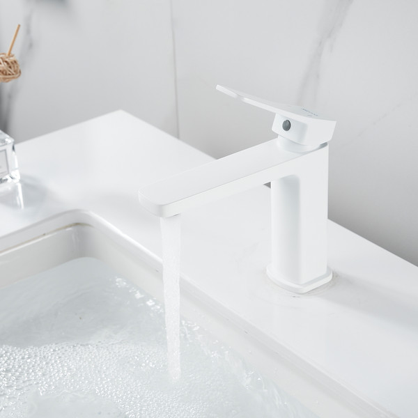 Изображение товара Смеситель Shevanik S9901C (белый)