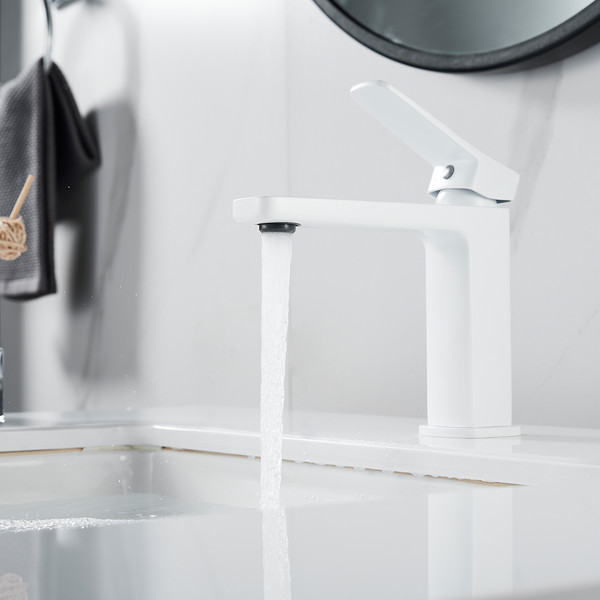 Изображение товара Смеситель Shevanik S9901C (белый)