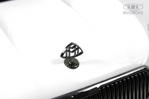 Изображение товара Качалка-каталка RiverToys Mercedes-Benz G63 Z003ZZ-B (белый)