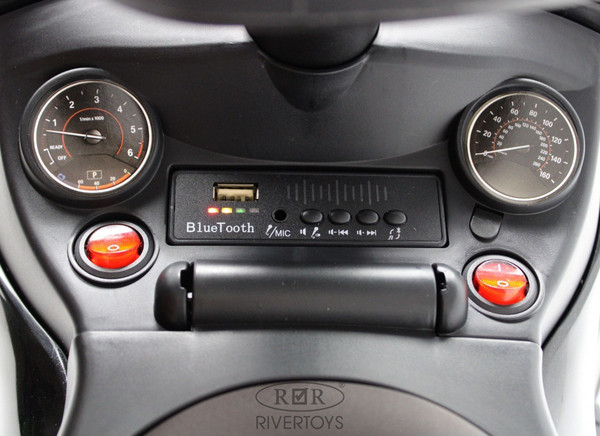 Изображение товара Качалка-каталка RiverToys Mercedes-Benz G63 Z003ZZ-B (красный)