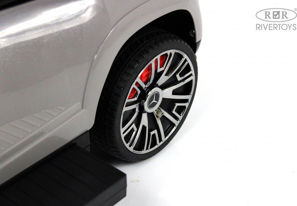 Изображение товара Качалка-каталка RiverToys Mercedes-Benz G63 Z003ZZ-B (серый)