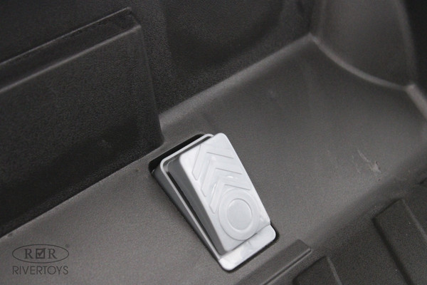 Изображение товара Детский автомобиль RiverToys C777CC (синий)