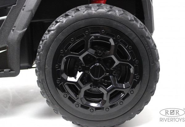 Изображение товара Детский автомобиль RiverToys C111CC (белый)