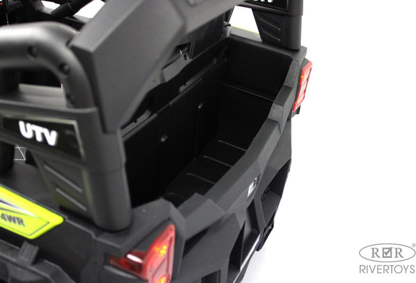 Изображение товара Детский автомобиль RiverToys C111CC (зеленый)