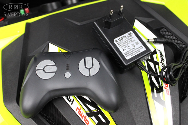 Изображение товара Детский автомобиль RiverToys C111CC (зеленый)