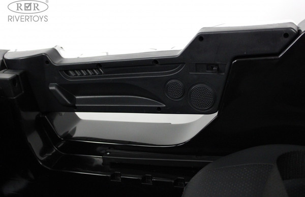 Изображение товара Детский автомобиль RiverToys A707AA LUX 4WD (белый Spider)