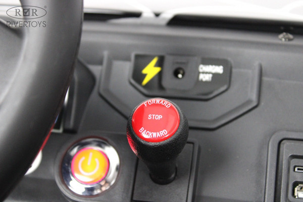 Изображение товара Детский автомобиль RiverToys A707AA LUX 4WD (черный карбон)