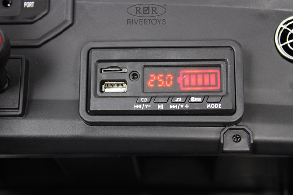 Изображение товара Детский автомобиль RiverToys A707AA LUX 4WD (черный карбон)