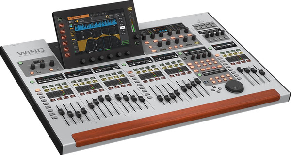 Изображение товара Микшерный пульт Behringer Wing