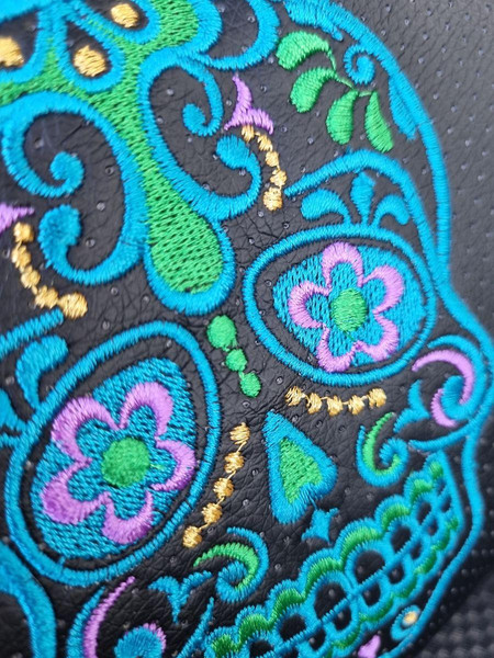 Изображение товара Подушка для автомобиля MATEX Черепа / 27-737 (синий)