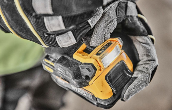 Изображение товара Профессиональная дрель-шуруповерт DeWalt DCD805P2T