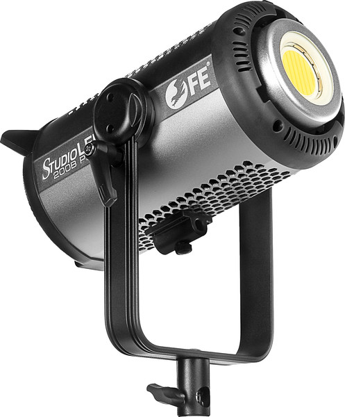 Изображение товара Осветитель студийный Falcon Eyes Studio LED 200B Pro / 31397