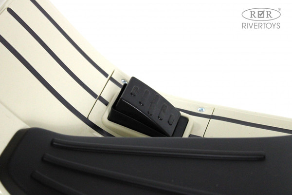 Изображение товара Детский мотоцикл RiverToys Vespa / M888MM (серый)