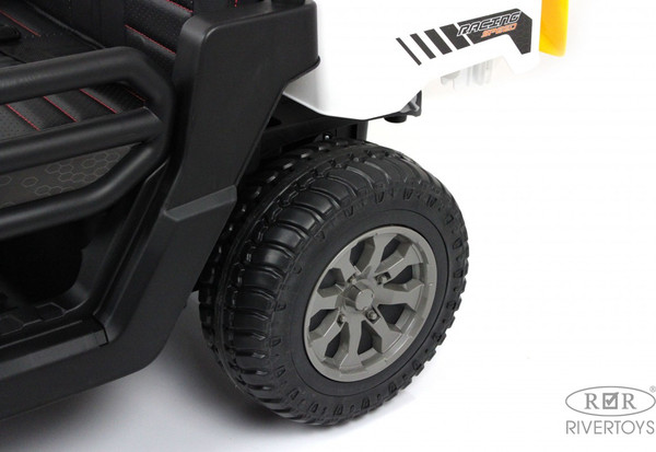 Изображение товара Детский автомобиль RiverToys H005HH (белый)