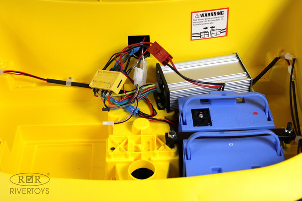 Изображение товара Детский автомобиль RiverToys Audi R8 M333MM (желтый)