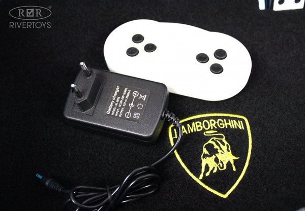 Изображение товара Детский автомобиль RiverToys Lamborghini Huracan STO E888EE (серый)